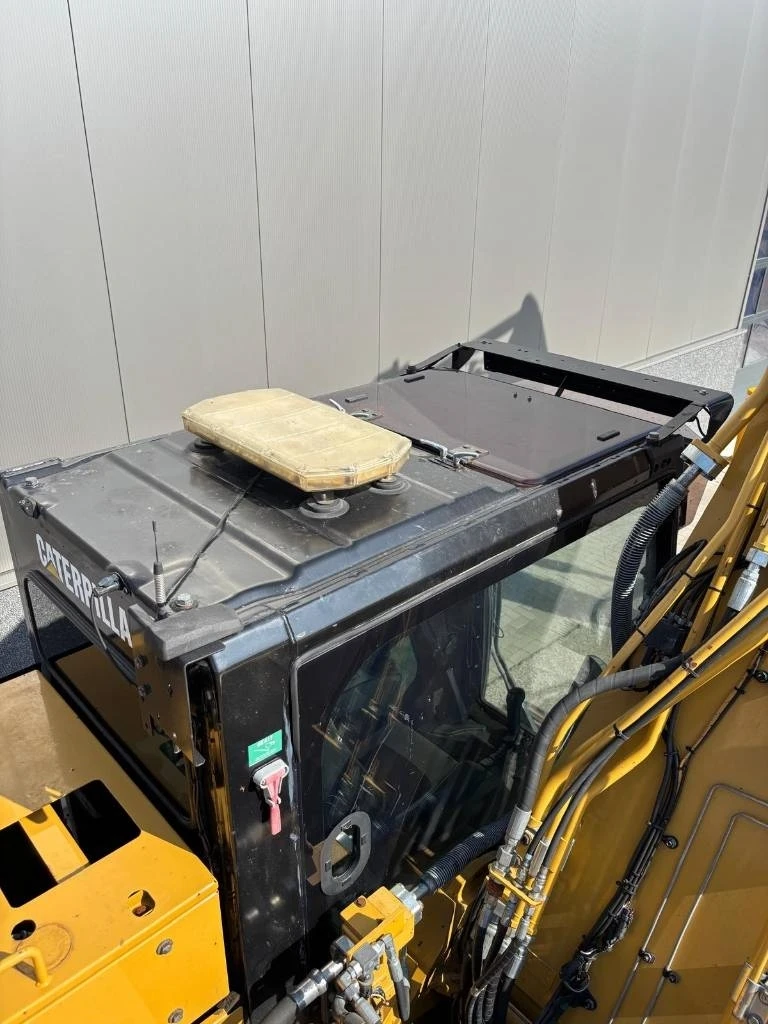 Багер Cat 330 FL - изображение 7