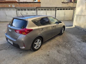 Toyota Auris, снимка 3
