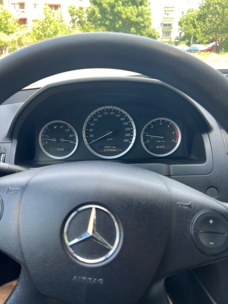 Mercedes-Benz C 200, снимка 7 - Автомобили и джипове - 46471329