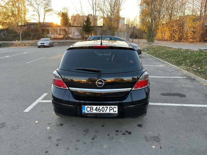 Opel Astra, снимка 11 - Автомобили и джипове - 47896067