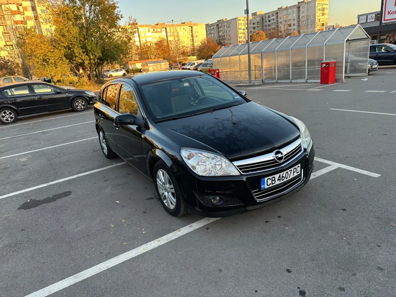 Opel Astra, снимка 1 - Автомобили и джипове - 47896067