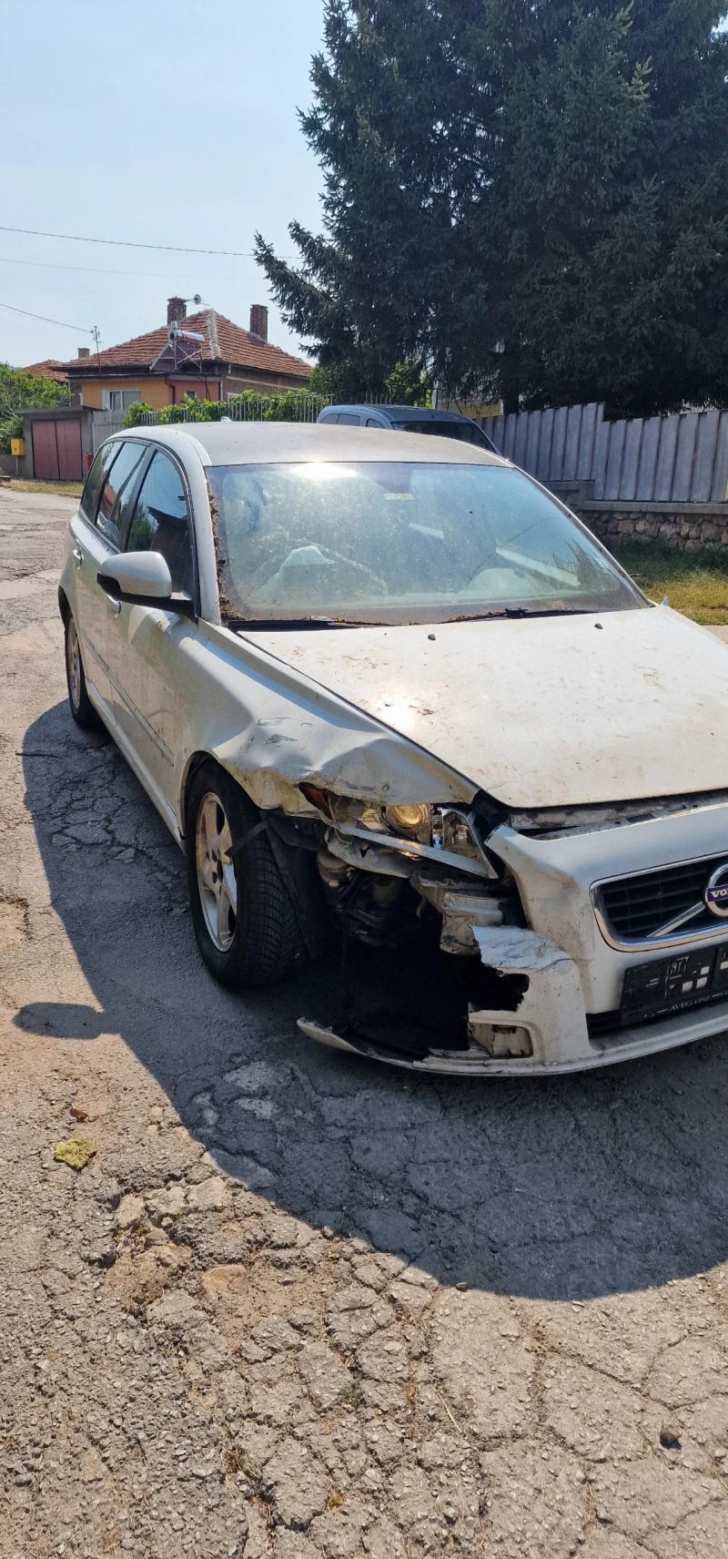 Volvo V50 2.0d, снимка 4 - Автомобили и джипове - 50919323