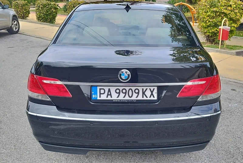 BMW 750, снимка 2 - Автомобили и джипове - 52571374