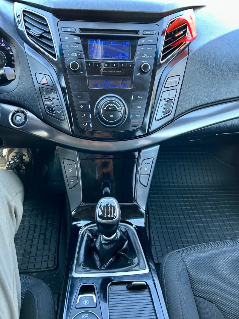 Hyundai I40 1.7 CRDI Full, снимка 13 - Автомобили и джипове - 52107708
