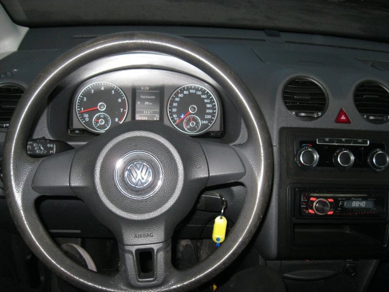 VW Caddy eco Fuel  МЕТАН, снимка 10 - Автомобили и джипове - 52238309