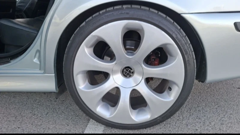 BMW 520 I, снимка 12 - Автомобили и джипове - 52304252