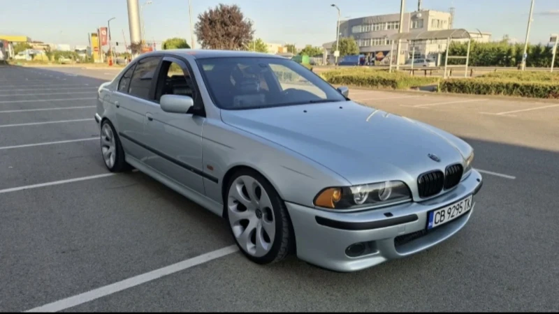 BMW 520 I, снимка 3 - Автомобили и джипове - 52304252