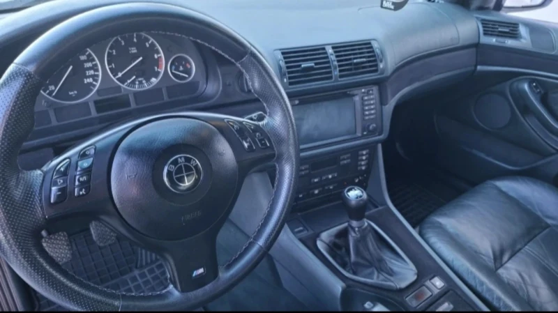 BMW 520 I, снимка 7 - Автомобили и джипове - 52304252