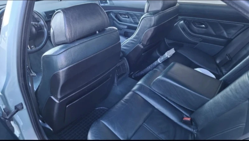 BMW 520 I, снимка 8 - Автомобили и джипове - 52304252