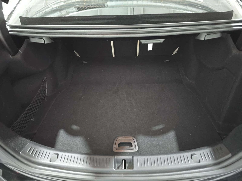 Mercedes-Benz E 300 4matic, снимка 9 - Автомобили и джипове - 52355655