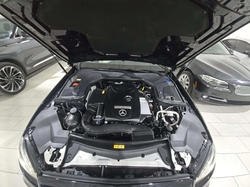 Mercedes-Benz E 300 4matic, снимка 11 - Автомобили и джипове - 52355655