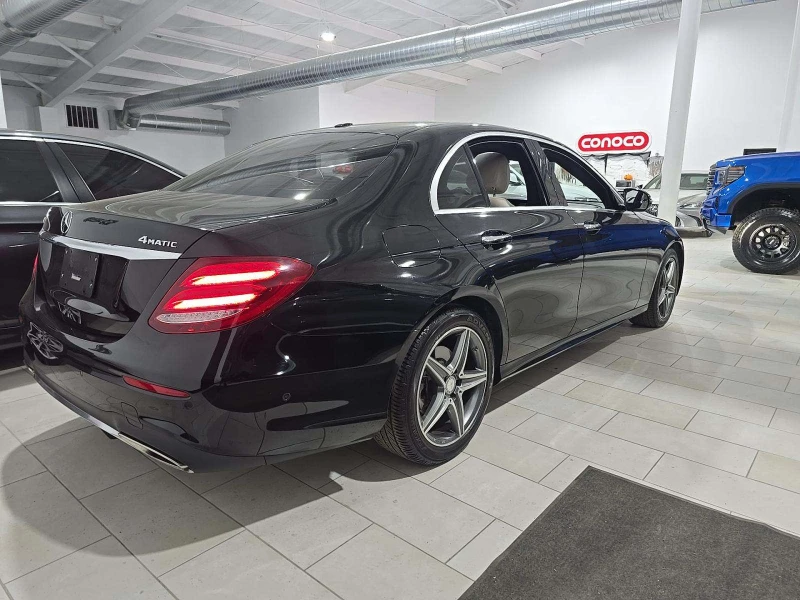 Mercedes-Benz E 300 4matic, снимка 4 - Автомобили и джипове - 52355655