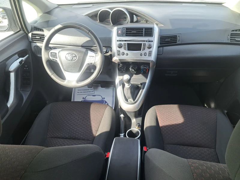 Toyota Verso 1.8 Швейцария, снимка 11 - Автомобили и джипове - 52451246