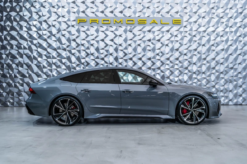 Audi Rs7 Quattro* Carbon* Pano* B&O, снимка 6 - Автомобили и джипове - 53094677
