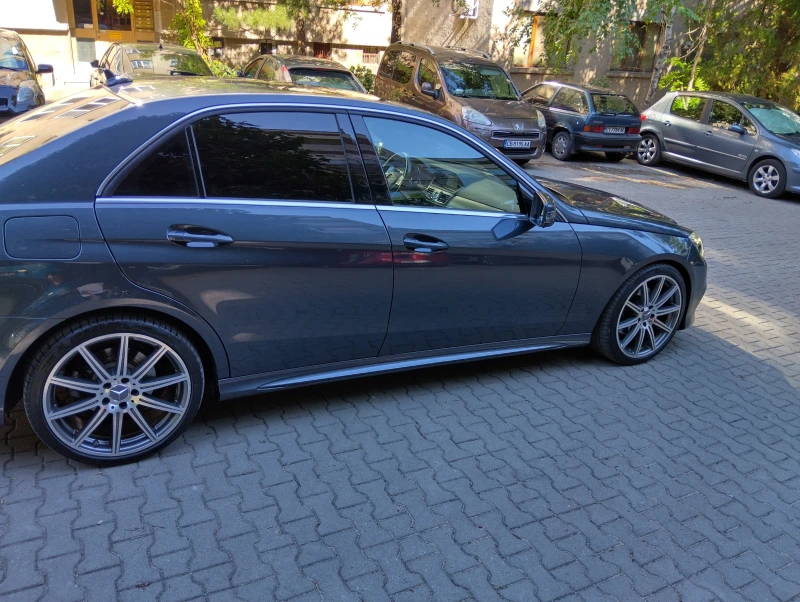 Mercedes-Benz E 200, снимка 2 - Автомобили и джипове - 53146395