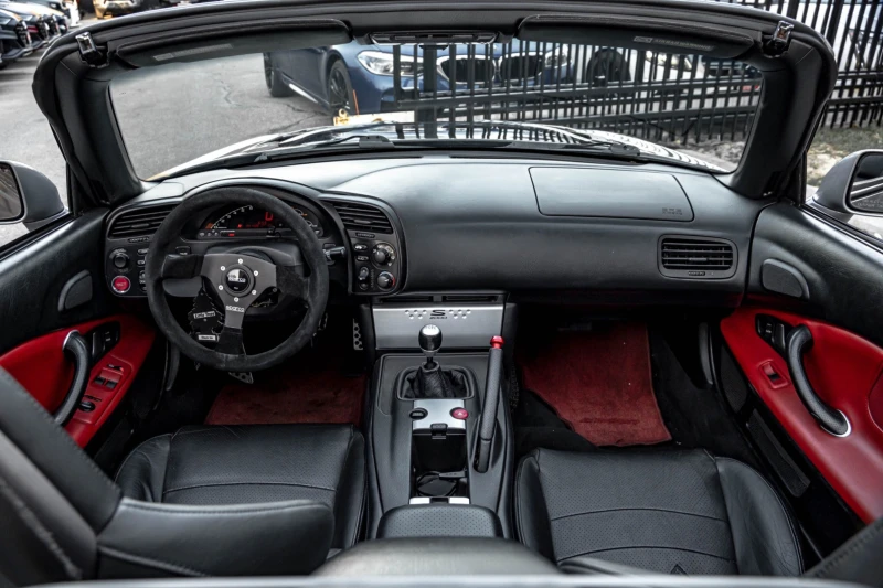 Honda S2000 CONVERTIBLE С РЕГИСТРАЦИЯ & АВТОКРЕДИТ, снимка 11 - Автомобили и джипове - 53397529