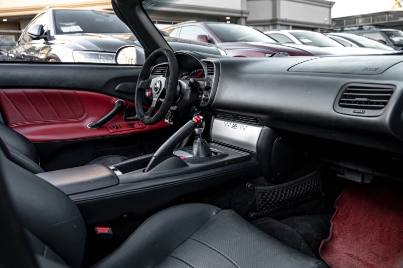 Honda S2000 CONVERTIBLE С РЕГИСТРАЦИЯ & АВТОКРЕДИТ, снимка 8 - Автомобили и джипове - 53397529