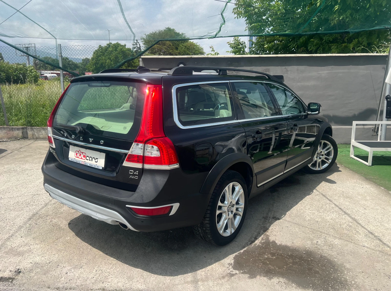 Volvo Xc70 2.4D4 AWD - изображение 4