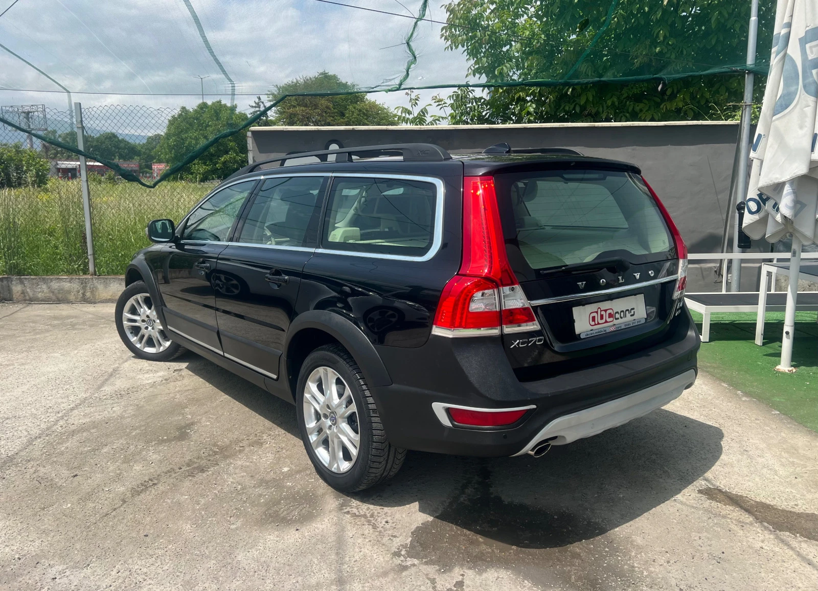 Volvo Xc70 2.4D4 AWD - изображение 5