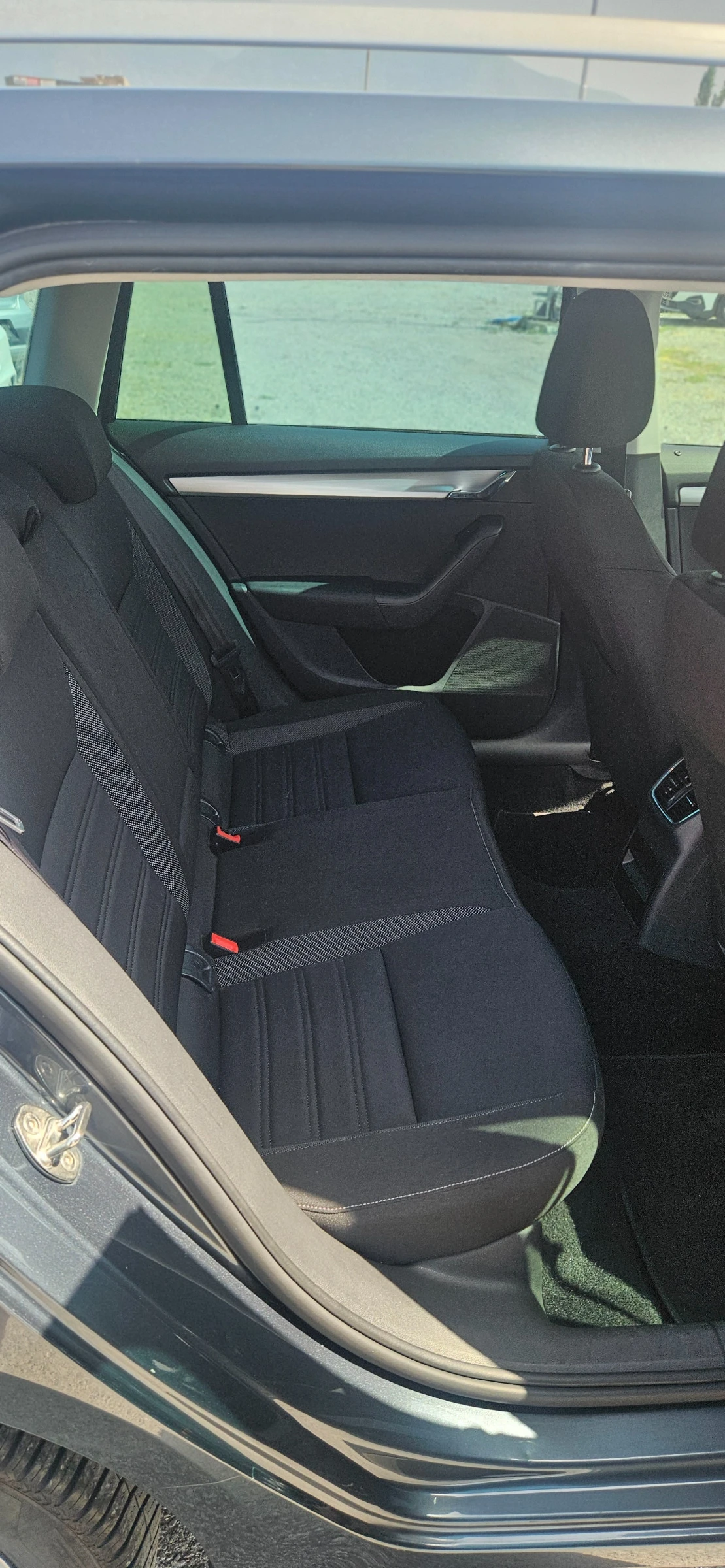 Skoda Octavia 1.6TDI 115К Executive | Mobile.bg — изображение 12