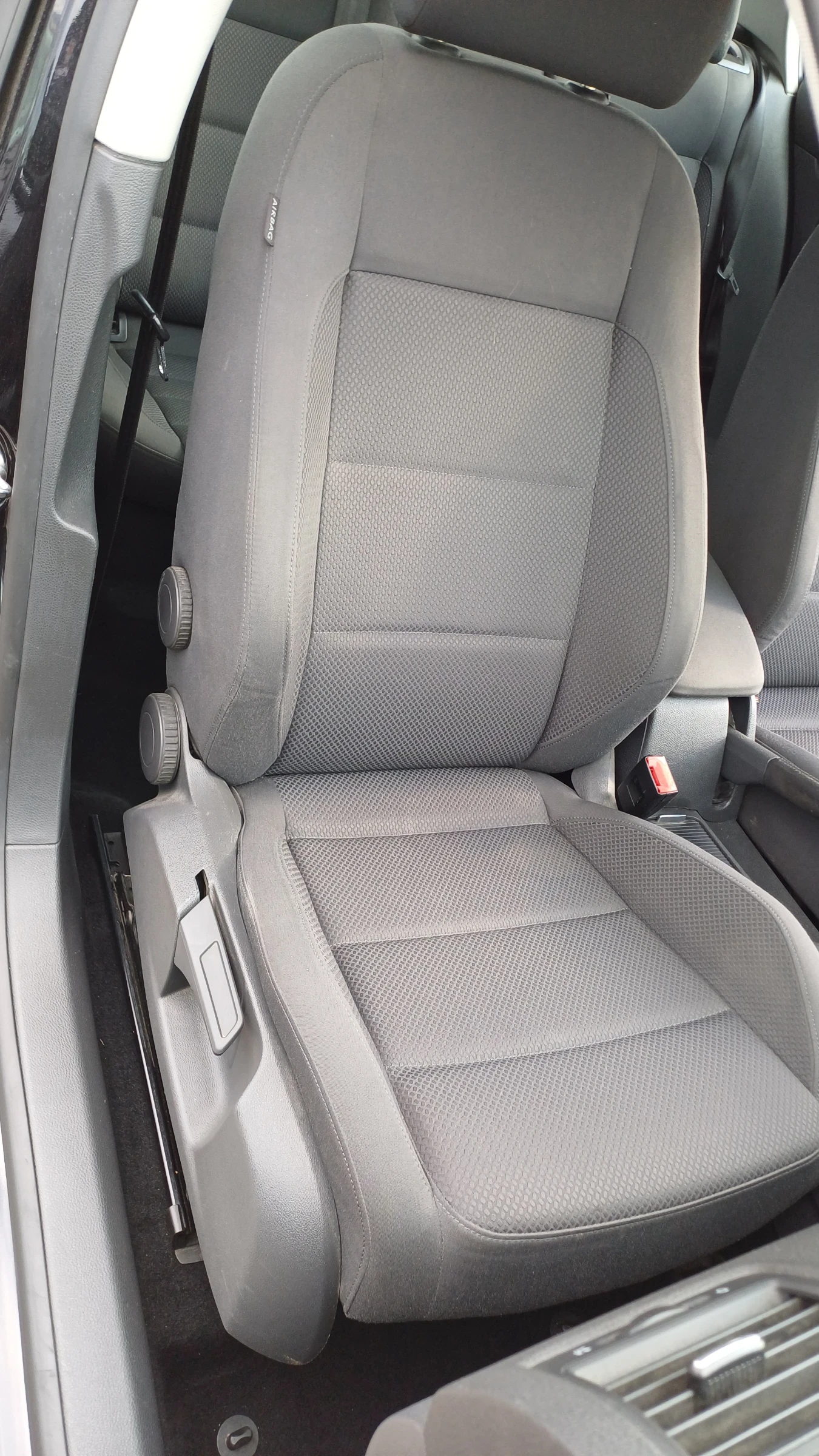 VW Golf 2.0TDI Sport Edition - изображение 10