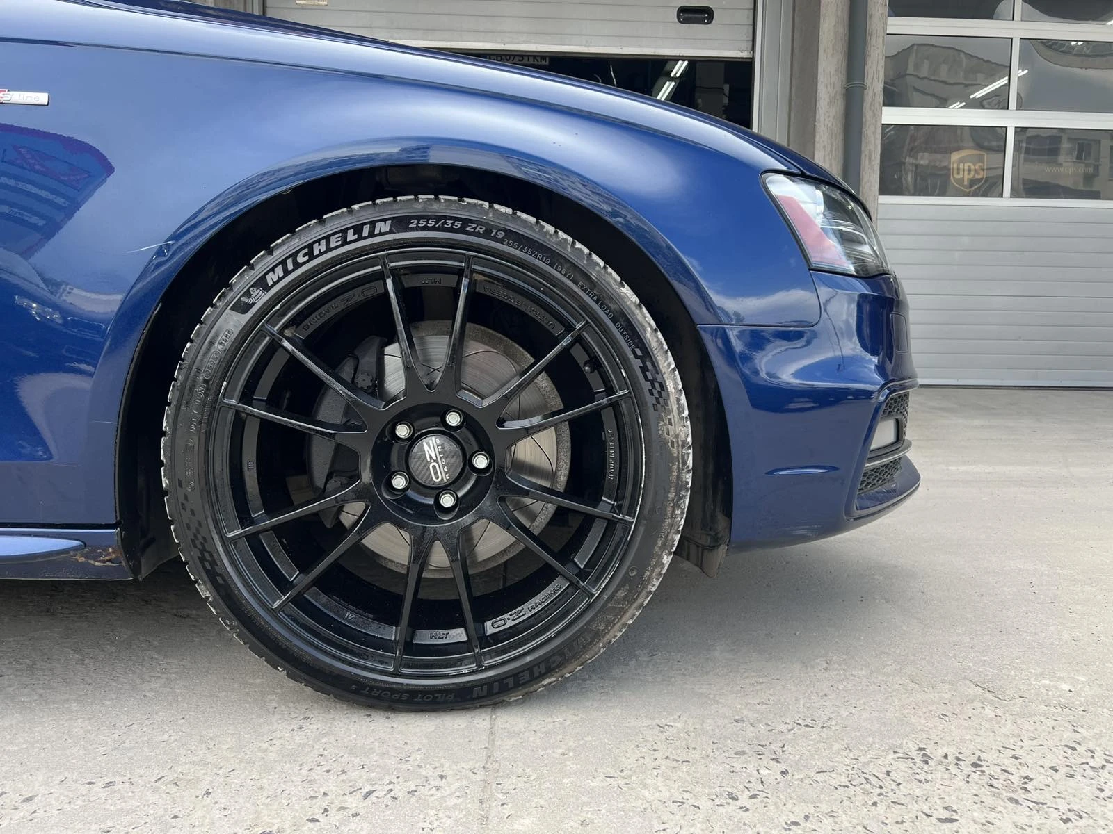 Audi A4 S-Line 2.0T 8hp - изображение 3