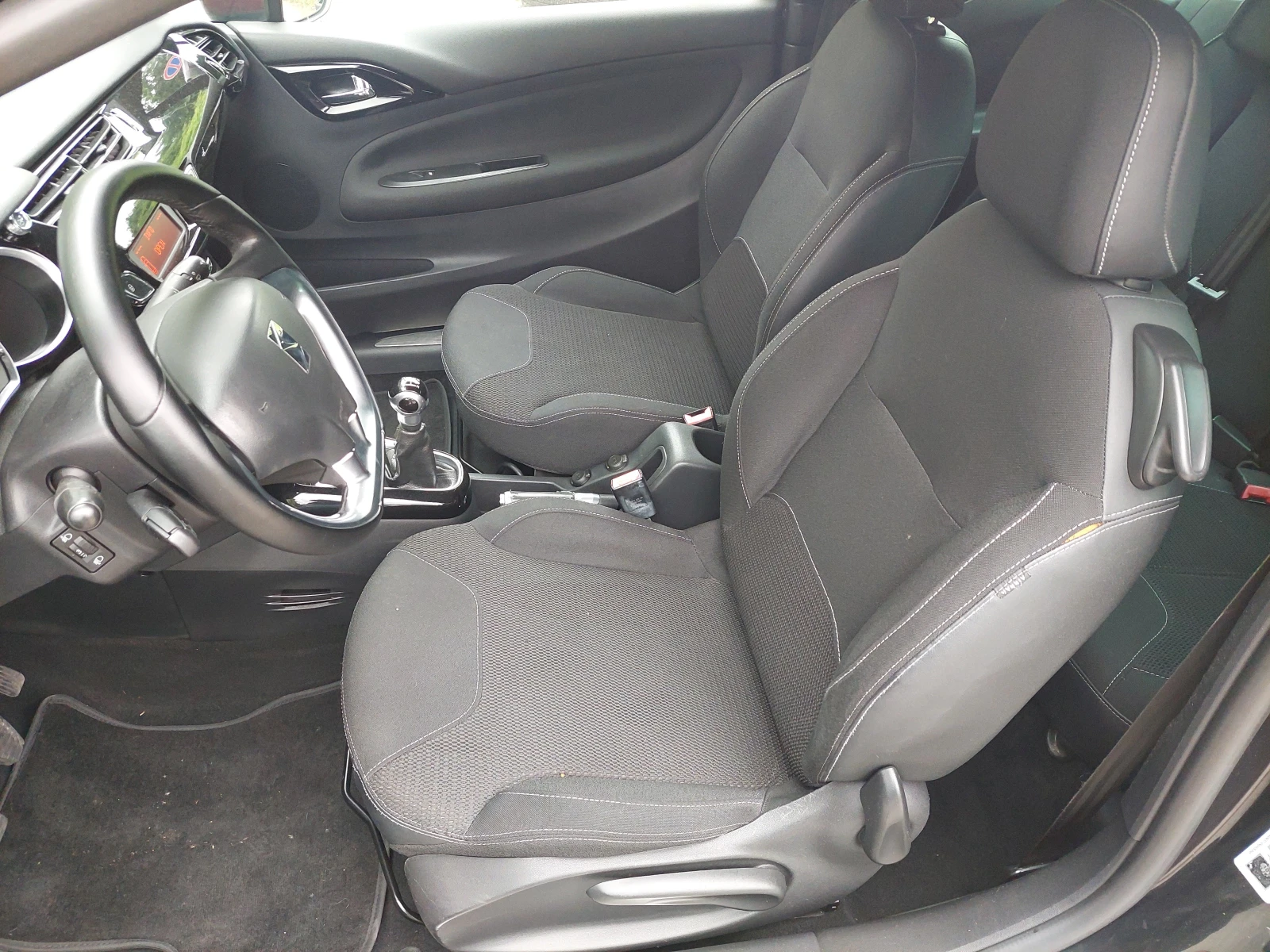 Citroen DS3 1, 6d 92ps - изображение 6