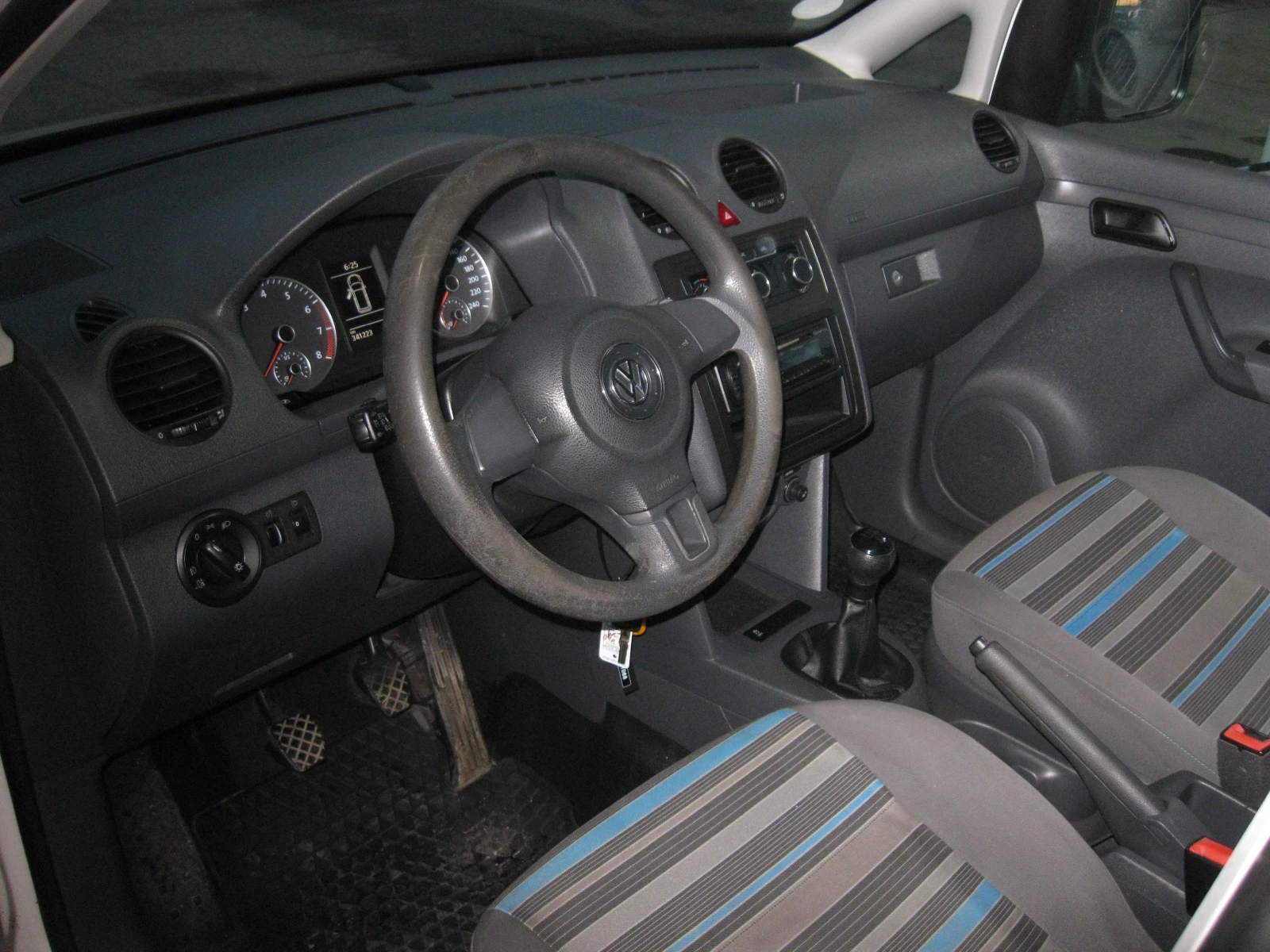 VW Caddy eco Fuel  МЕТАН | Mobile.bg — изображение 11