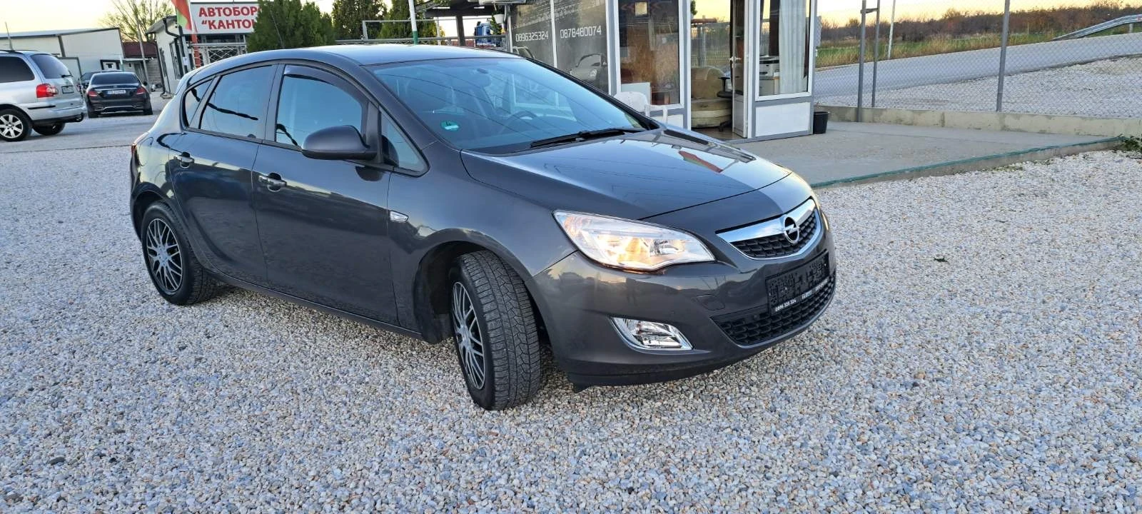 Opel Astra 1.4i 140кс 6скорости 136000км - изображение 3