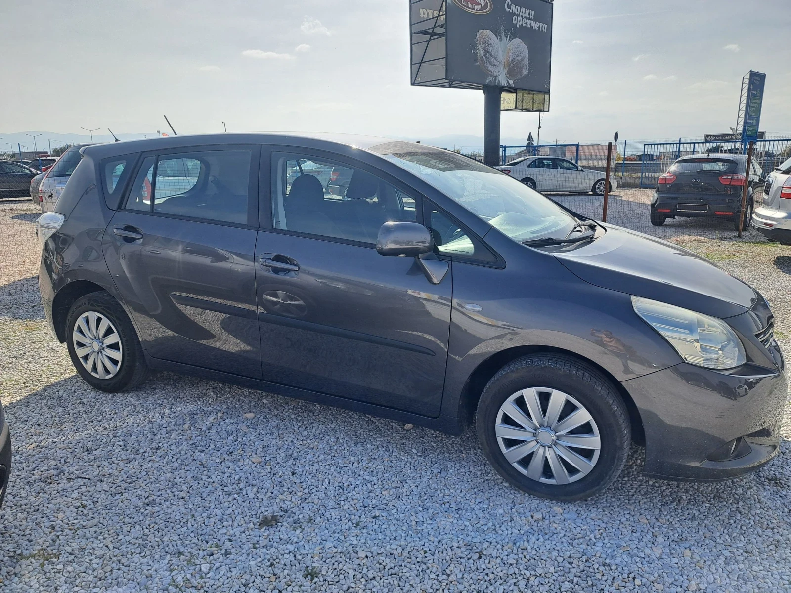 Toyota Verso 1.8 Швейцария - изображение 5