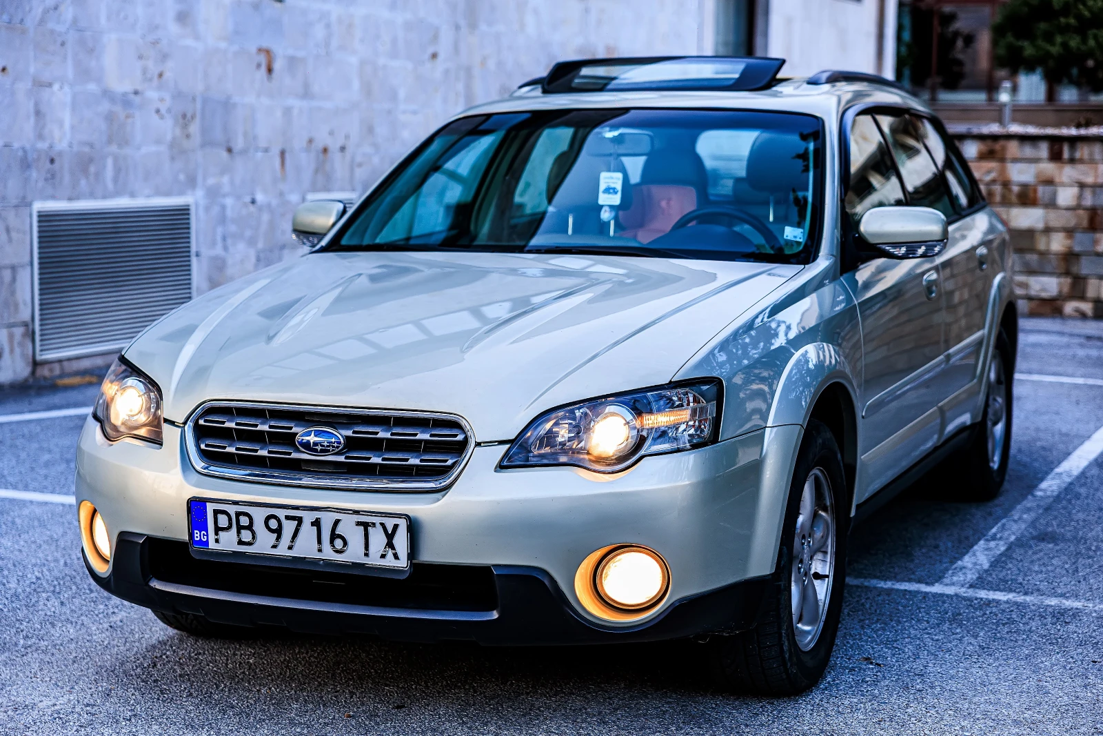 Subaru Outback 3.0 H6 LPG, снимка 2 - Автомобили и джипове - 53739360