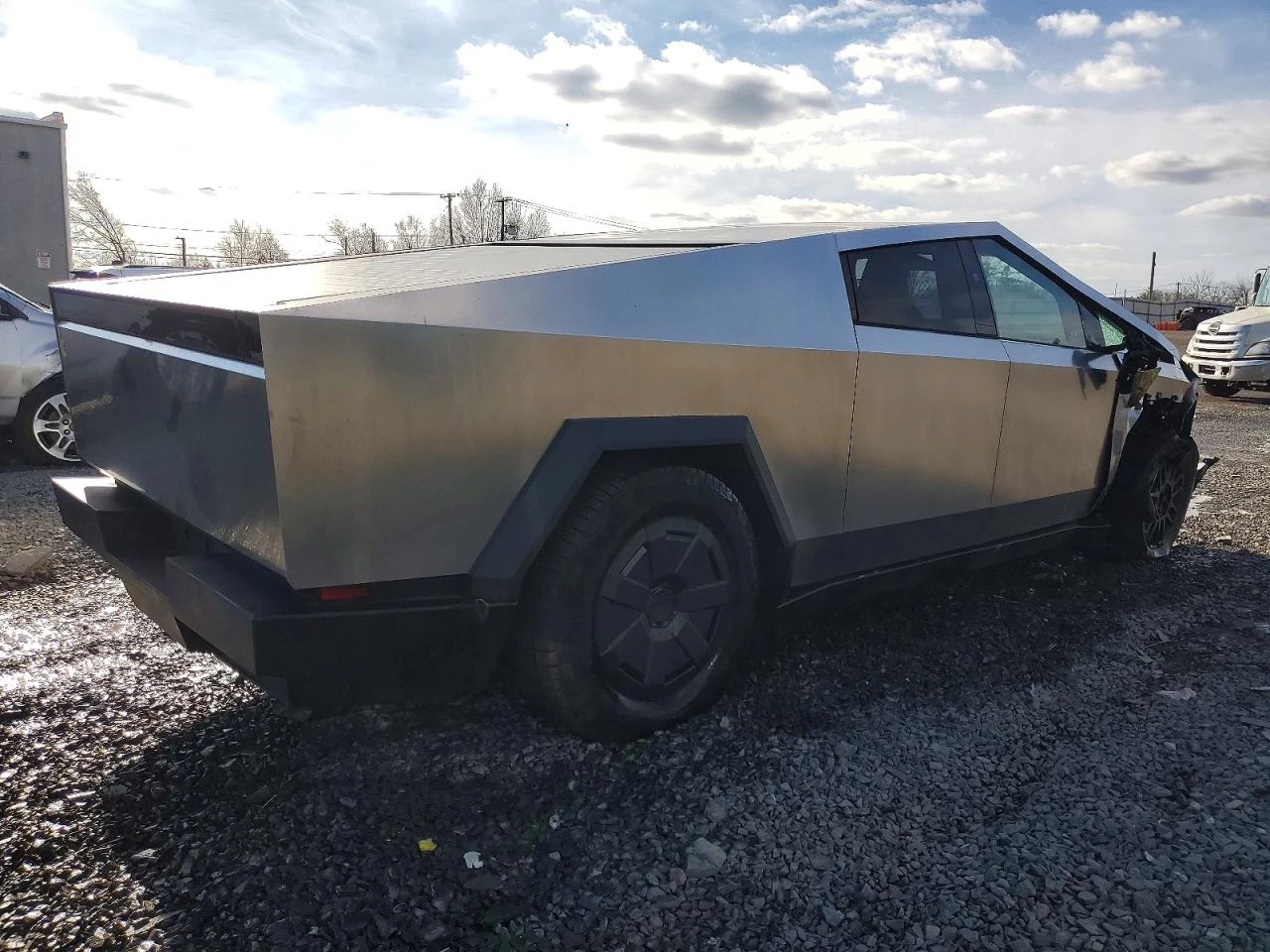 Tesla Cybertruck, снимка 3 - Автомобили и джипове - 53916558