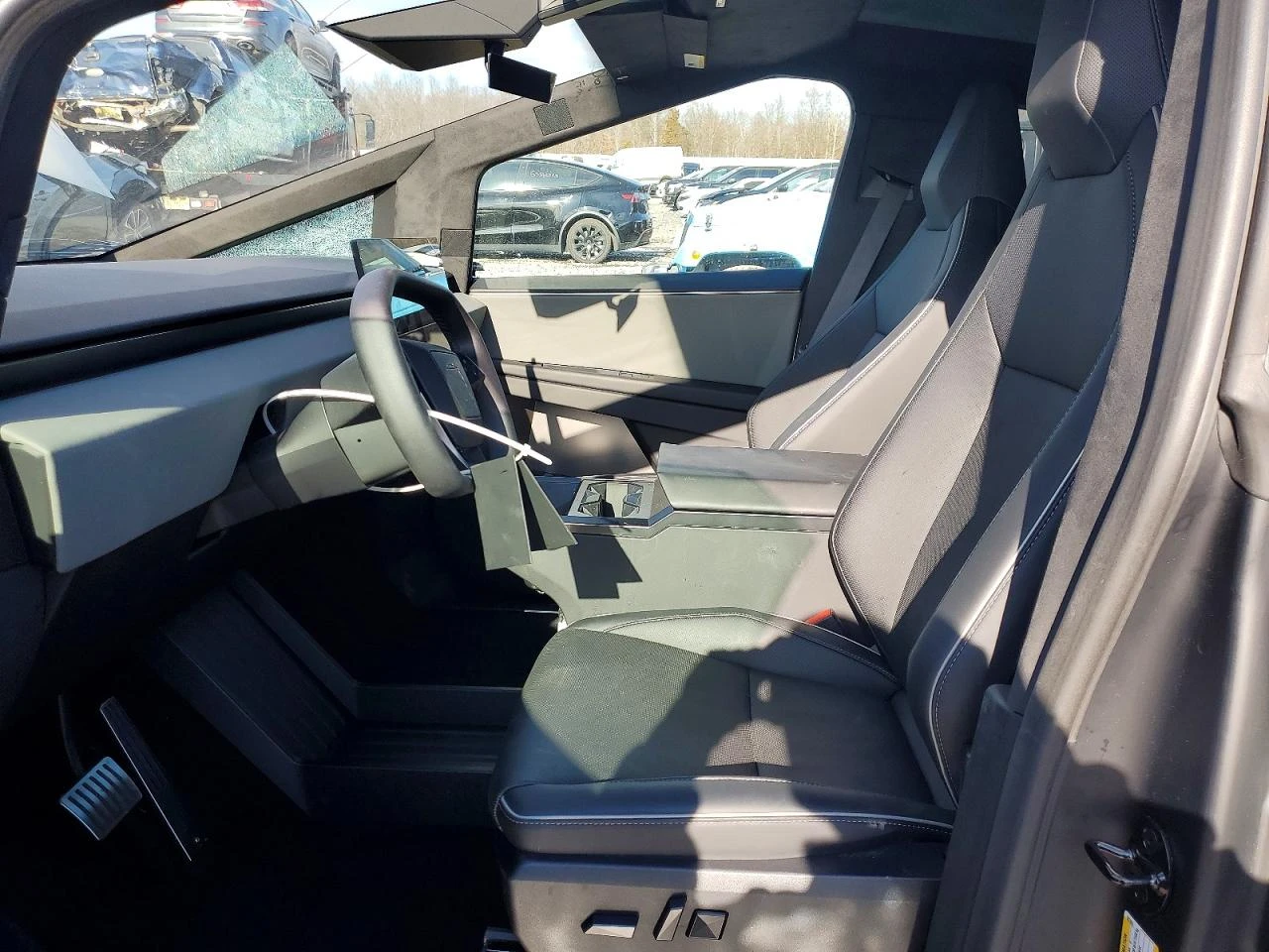 Tesla Cybertruck, снимка 7 - Автомобили и джипове - 53916558