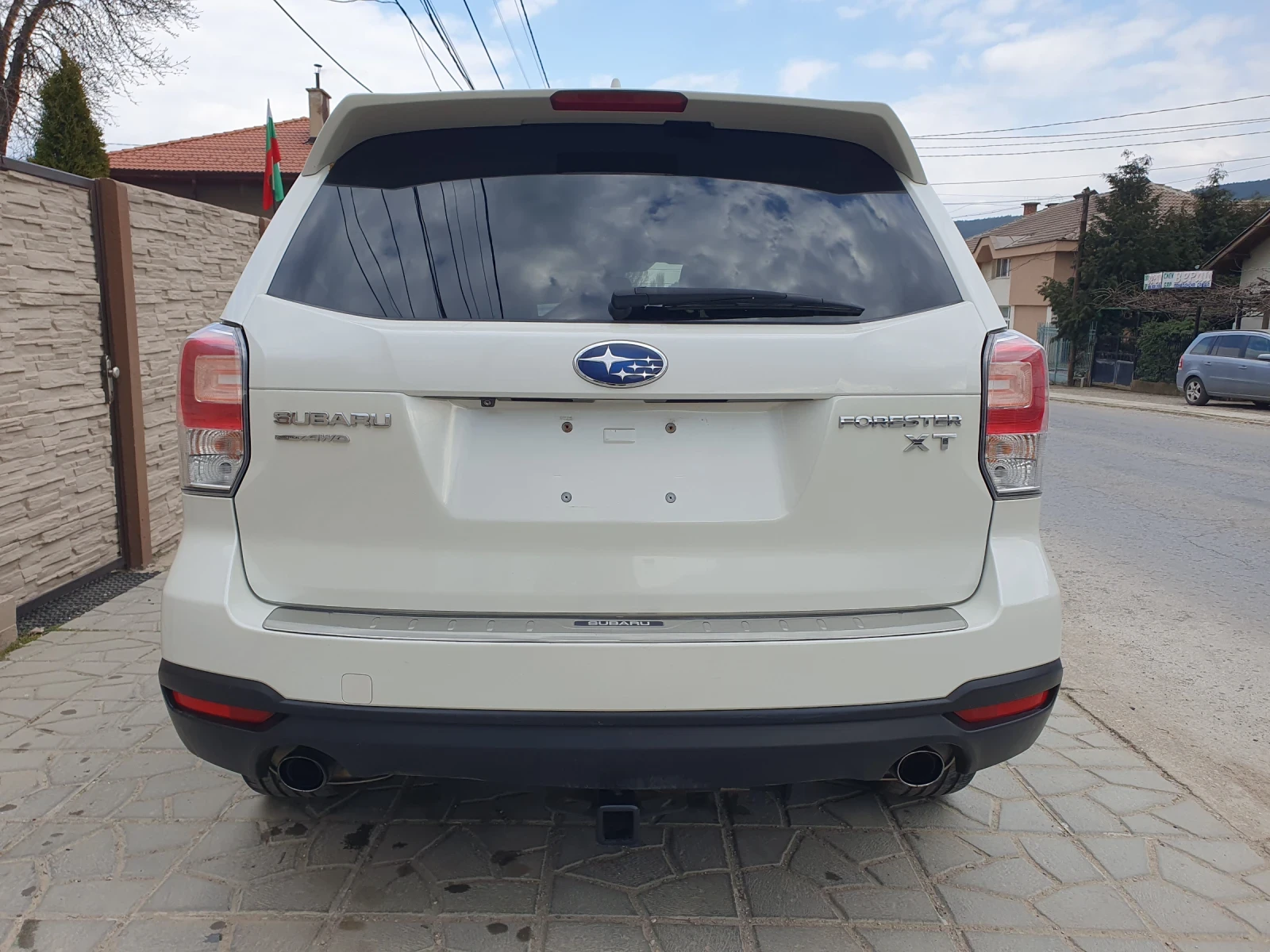 Subaru Forester 2.0i XT, снимка 7 - Автомобили и джипове - 54012129