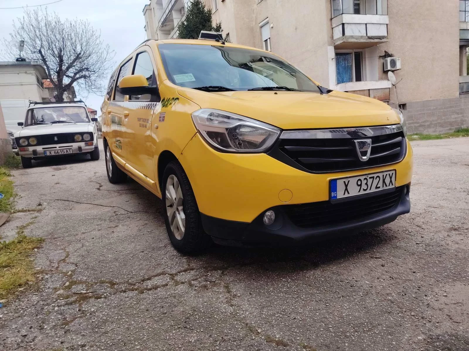 Dacia Lodgy, снимка 13 - Автомобили и джипове - 54208308