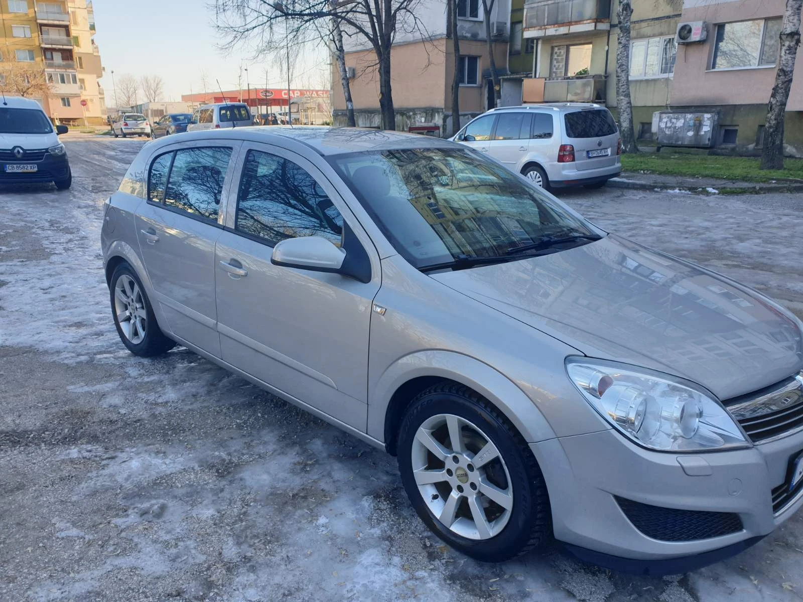 Opel Astra 1.7 CDTI Ecoflex, снимка 10 - Автомобили и джипове - 54271552
