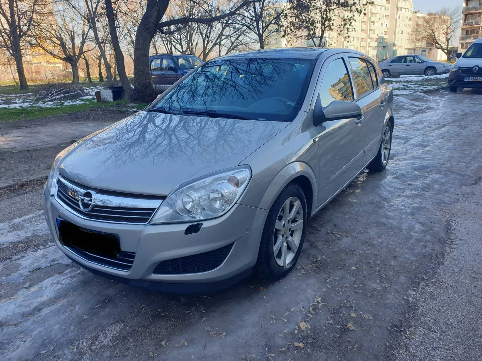 Opel Astra 1.7 CDTI Ecoflex, снимка 2 - Автомобили и джипове - 54271552