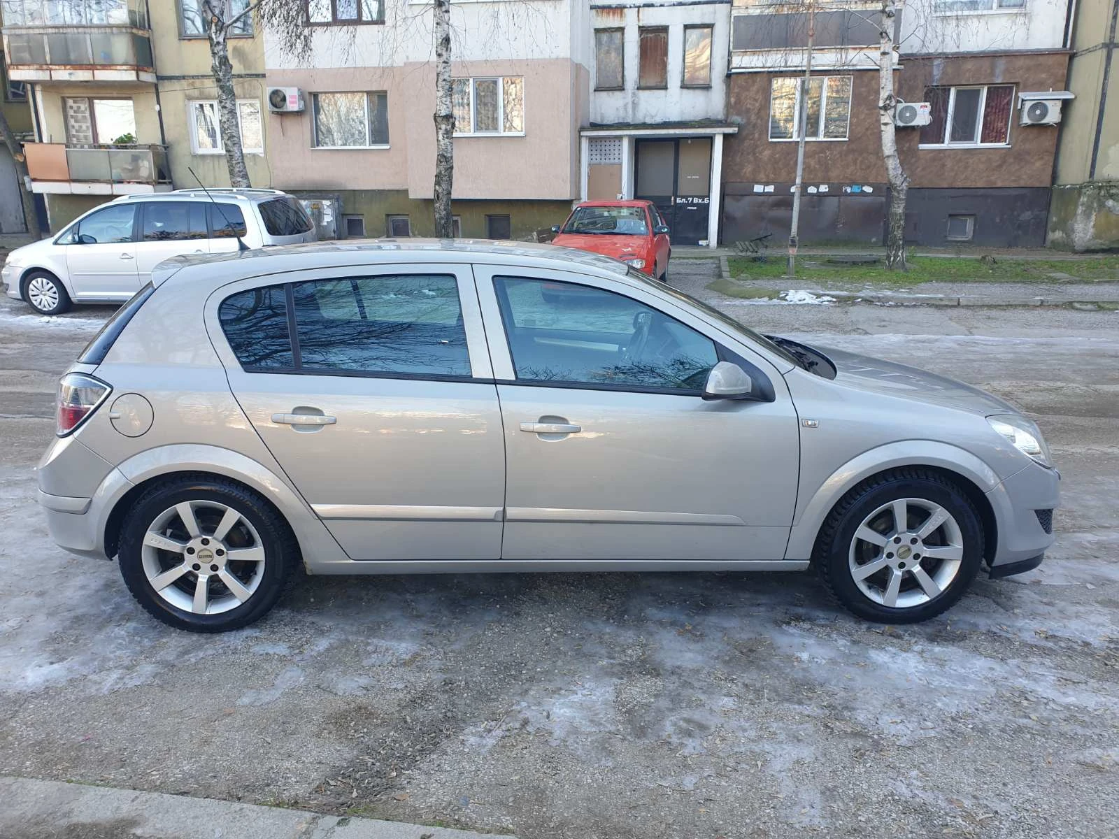 Opel Astra 1.7 CDTI Ecoflex, снимка 5 - Автомобили и джипове - 54271552