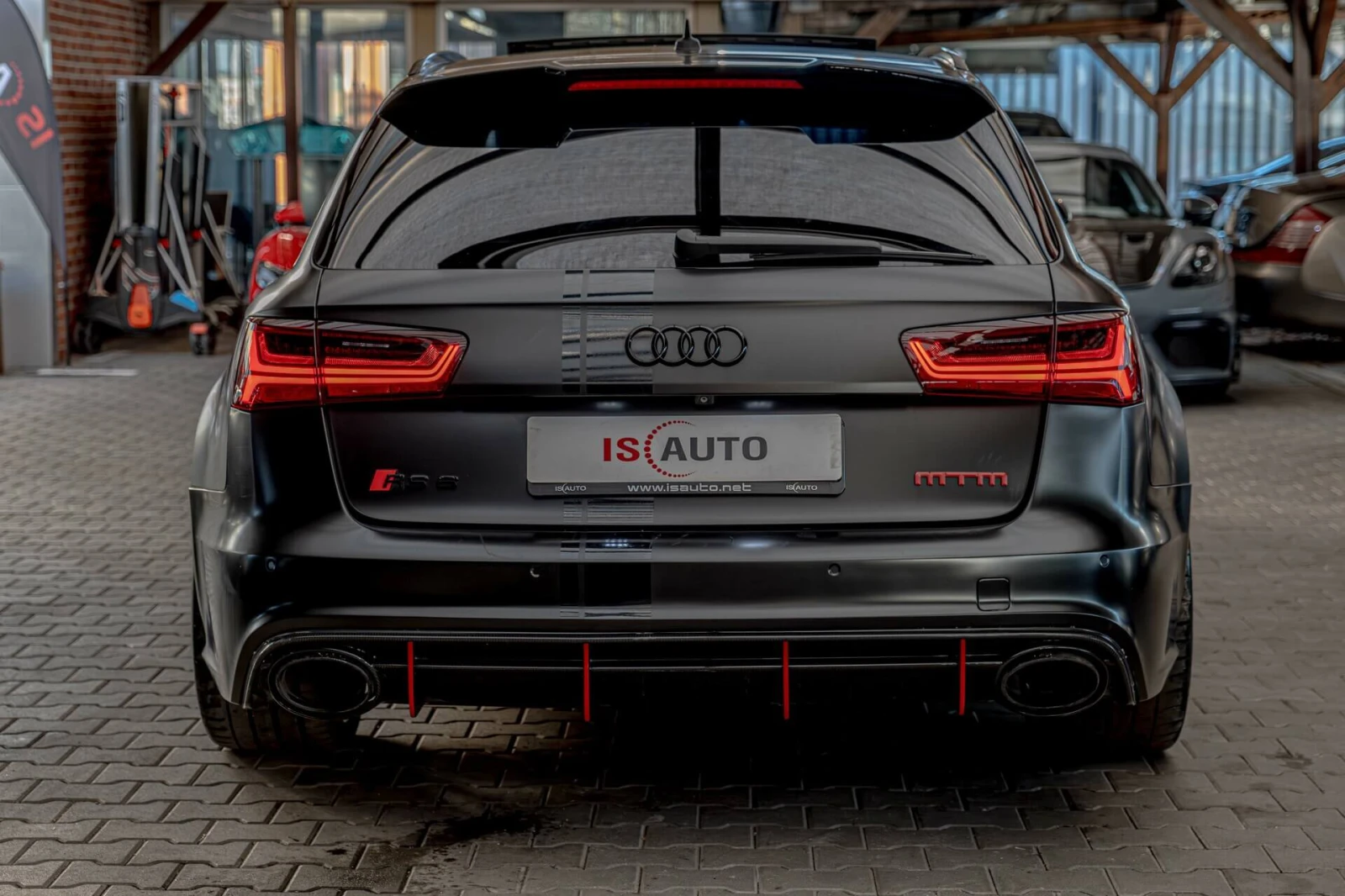 Audi Rs6 4.0TFSI/MTM/Carbon packet/Pano/Bose/Distronic/HuD, снимка 4 - Автомобили и джипове - 54432497