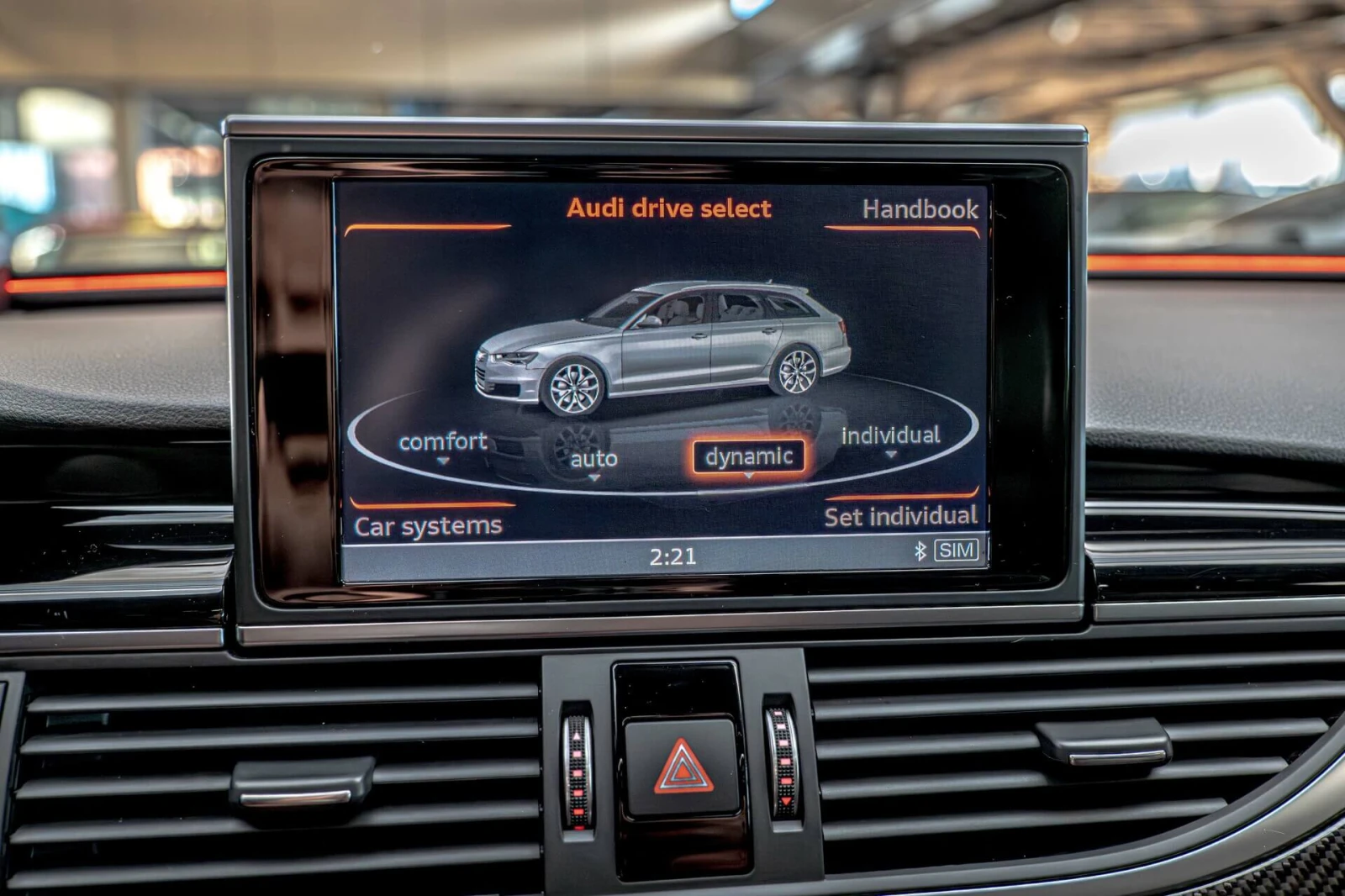 Audi Rs6 4.0TFSI/MTM/Carbon packet/Pano/Bose/Distronic/HuD, снимка 14 - Автомобили и джипове - 54432497