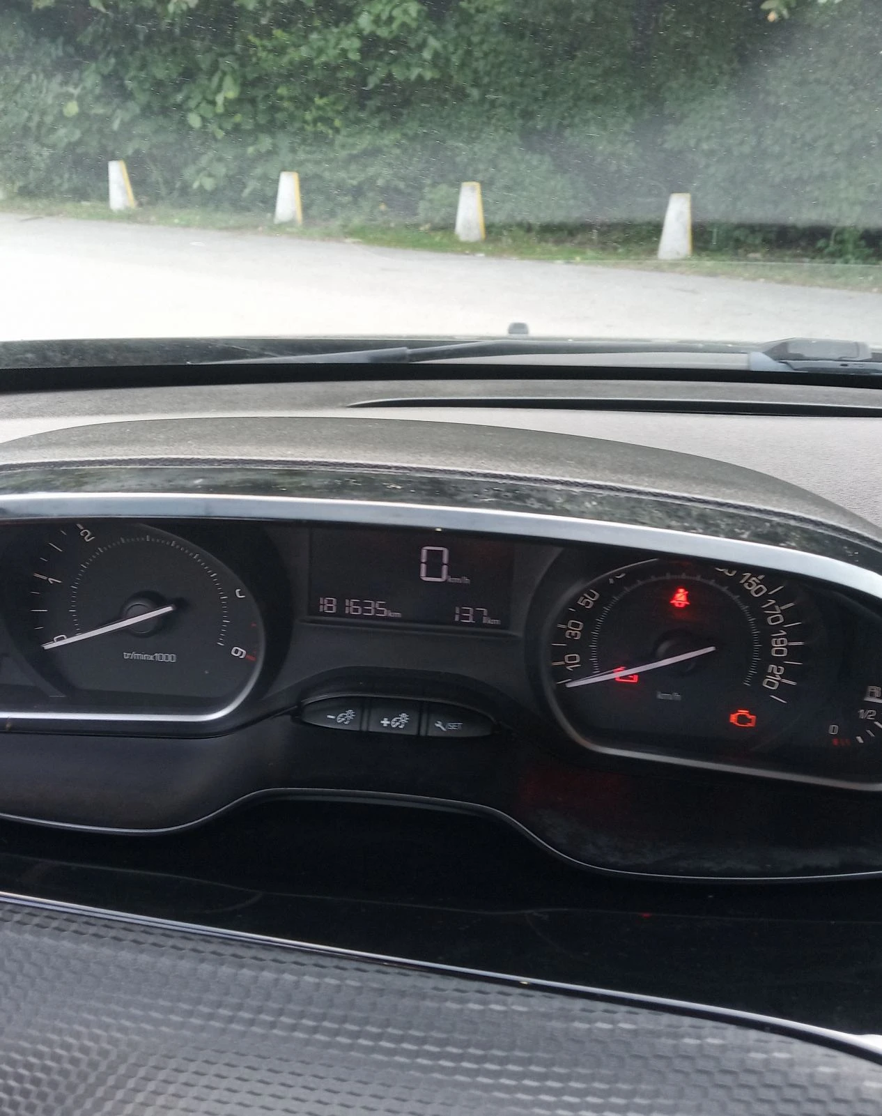 Peugeot 2008, снимка 6 - Автомобили и джипове - 54773272