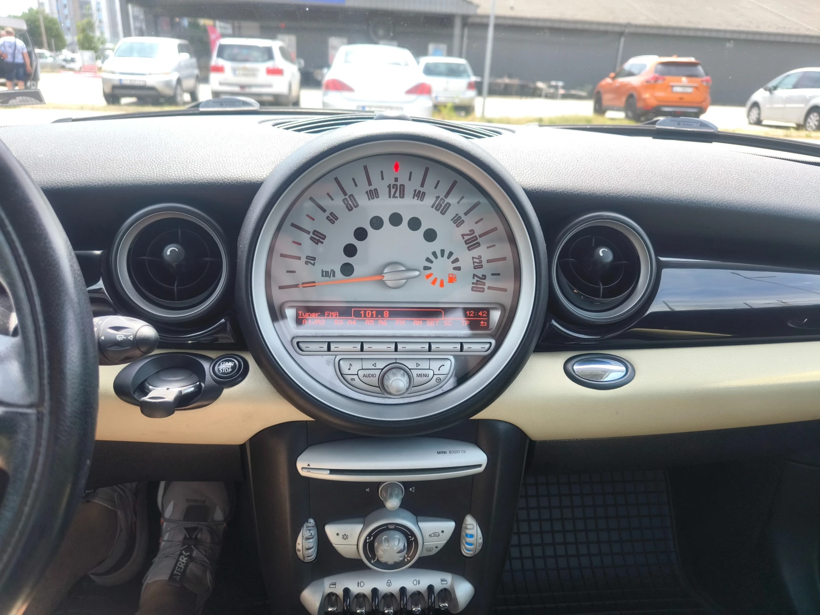 Mini One, снимка 10 - Автомобили и джипове - 55413857