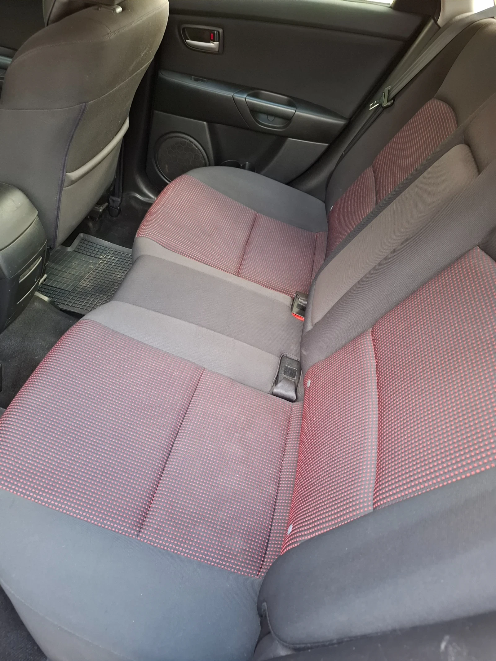 Mazda 3, снимка 6 - Автомобили и джипове - 55513609
