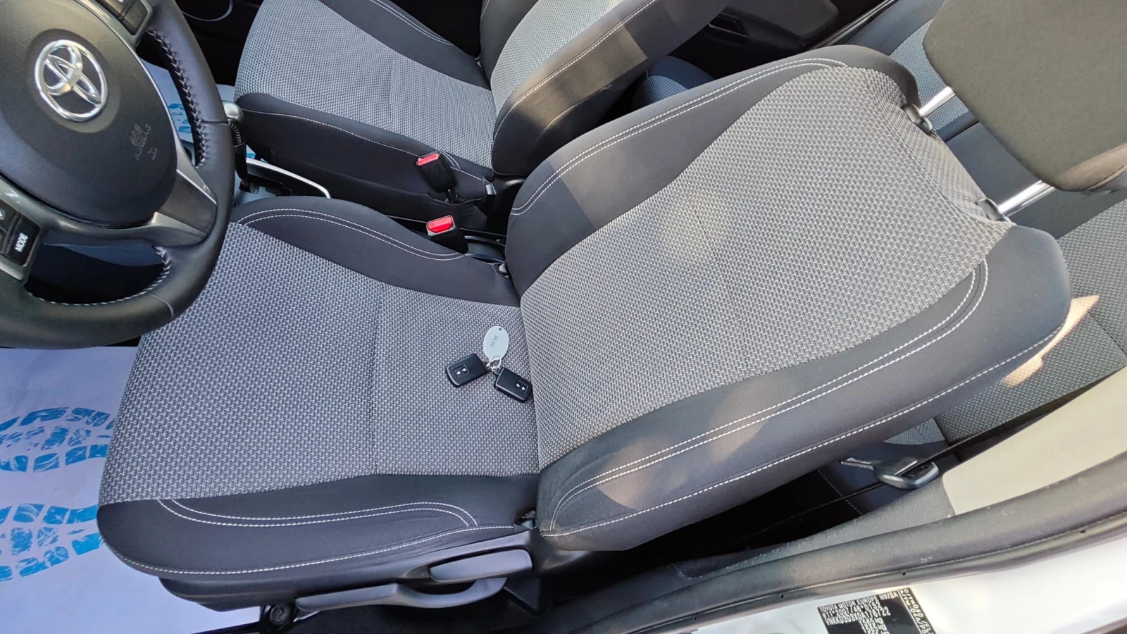 Toyota Yaris -1.5HYBRID, снимка 11 - Автомобили и джипове - 55959709