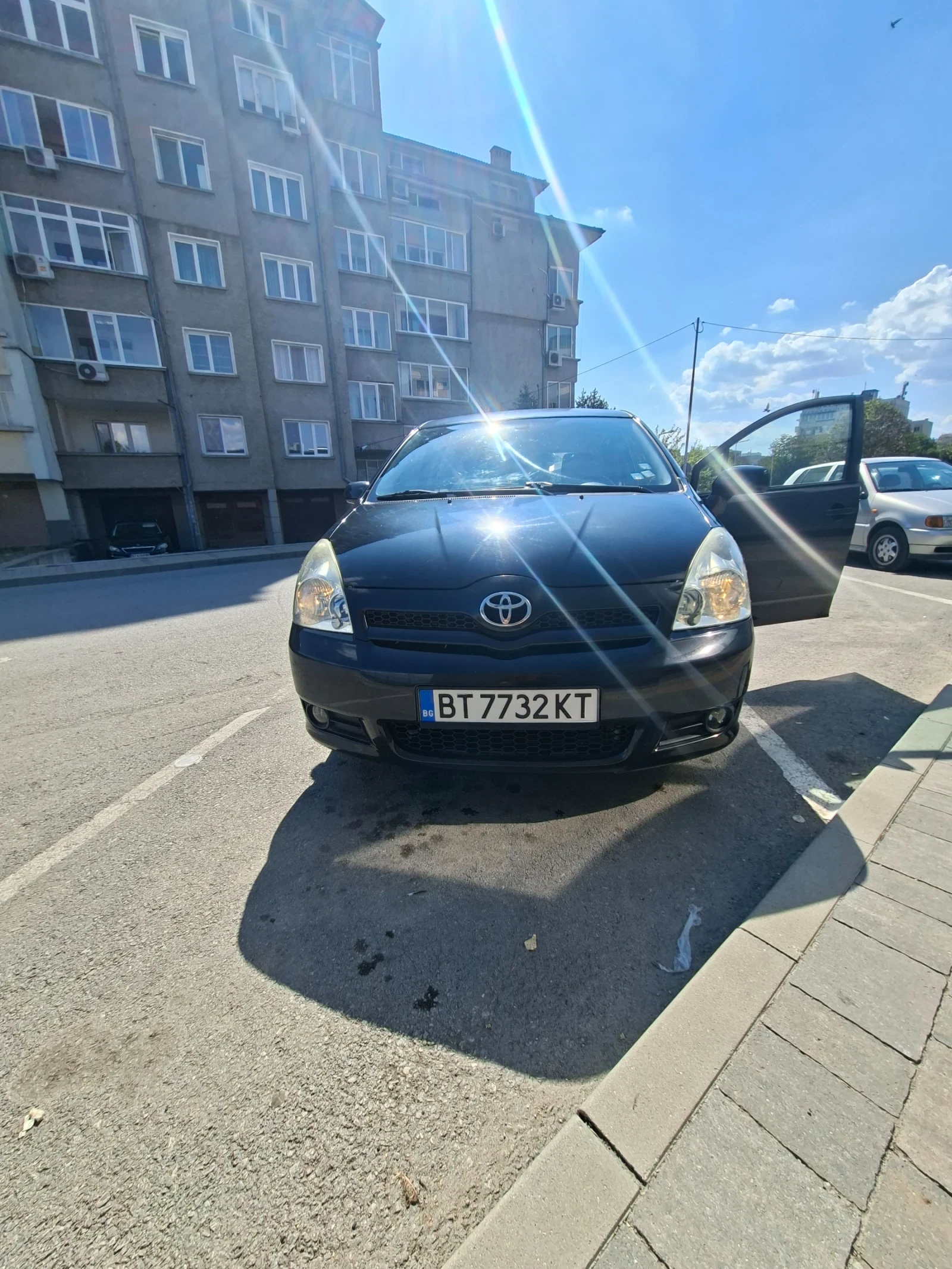 Toyota Corolla verso D2D