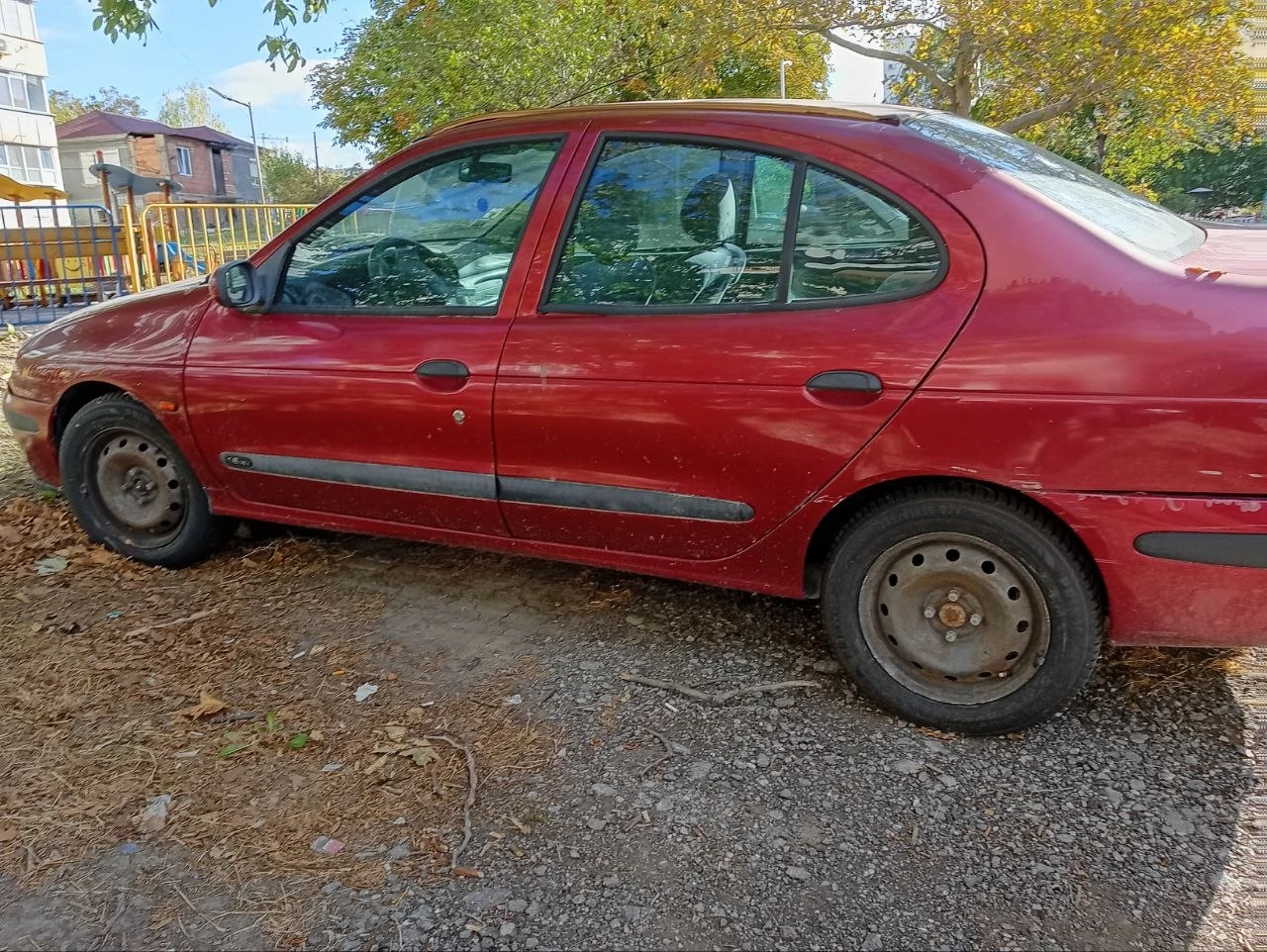 Renault Megane, снимка 7 - Автомобили и джипове - 56348936