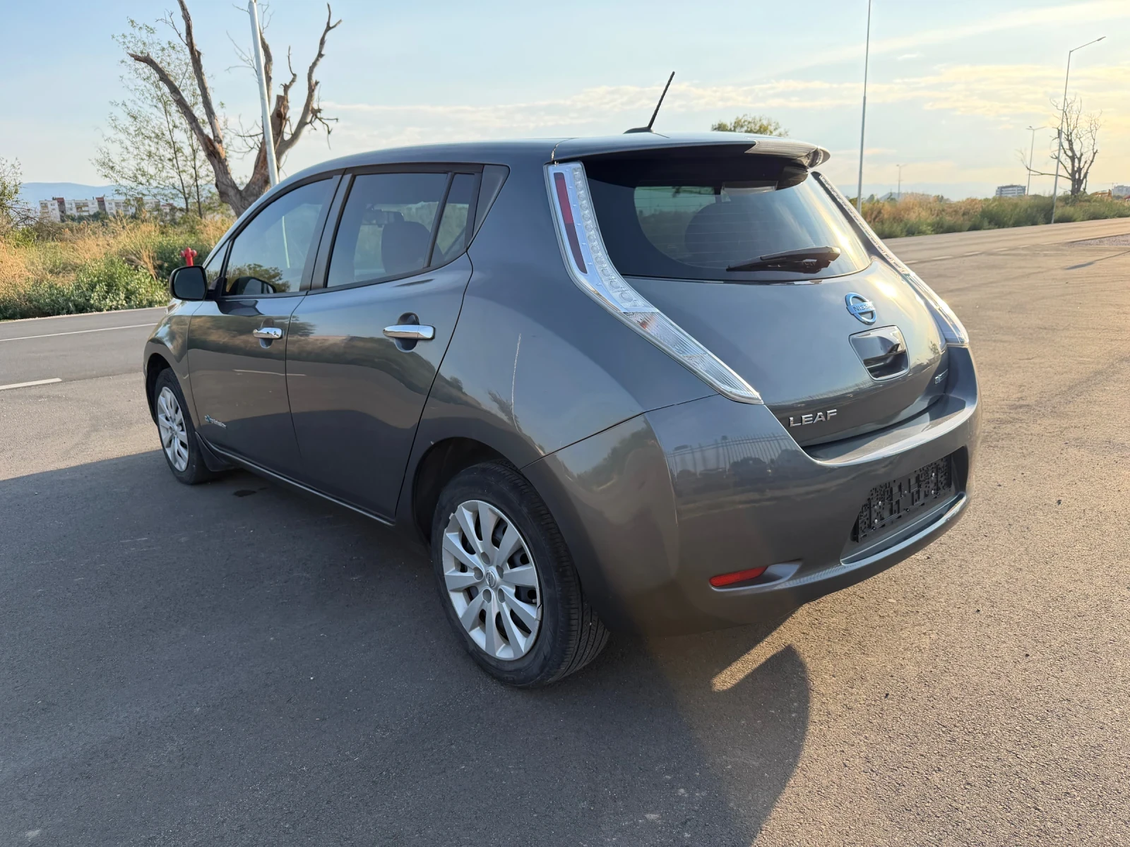 Nissan Leaf  | Mobile.bg � ����������� 3