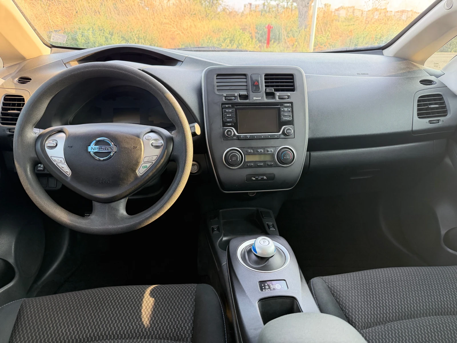Nissan Leaf  | Mobile.bg � ����������� 10