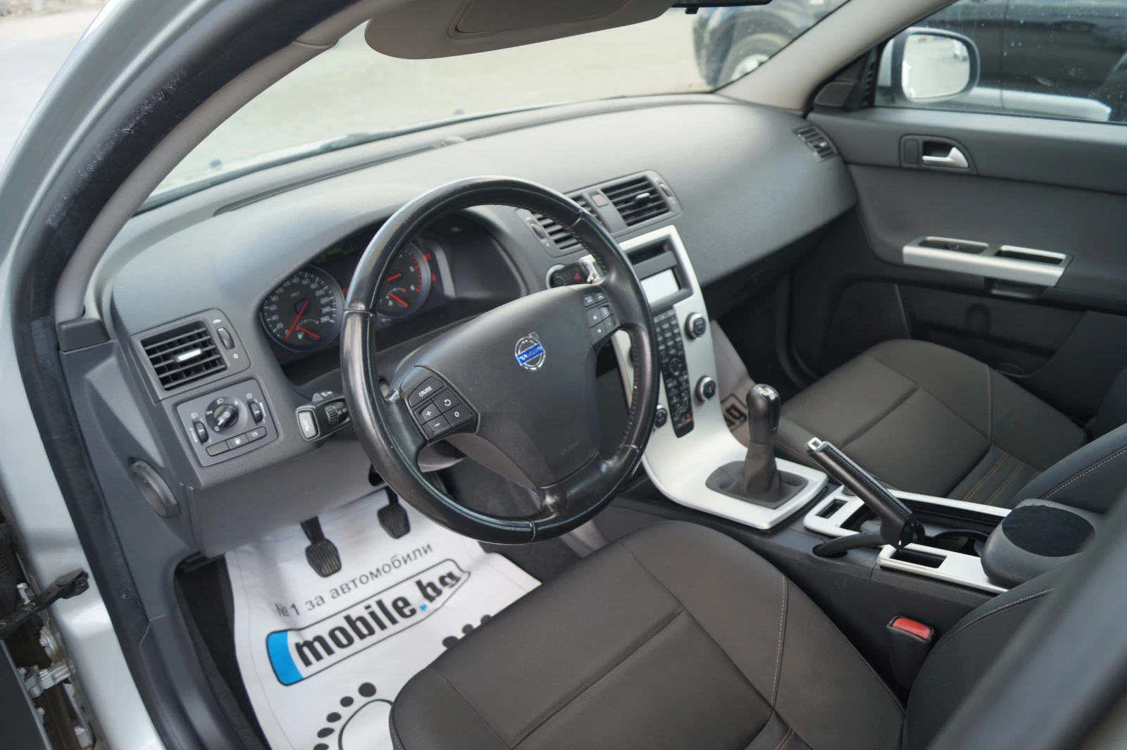 Volvo V50 1.6d 115к.с., снимка 10 - Автомобили и джипове - 56735910