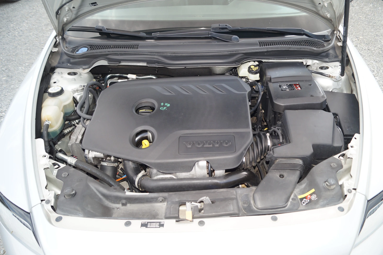 Volvo V50 1.6d 115к.с., снимка 14 - Автомобили и джипове - 56735910